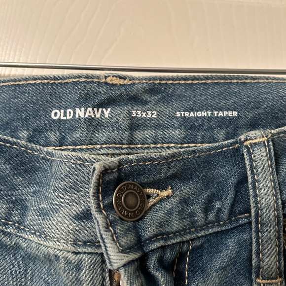 Old Navy Men’s straight taper Jeans - Picture 2 of 2